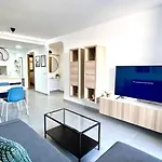 Bilbao House 阿德耶