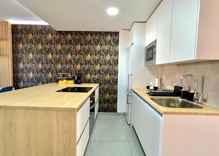 Bilbao House Апартаменти Адехе