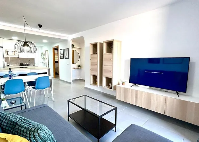 Bilbao House Адехе